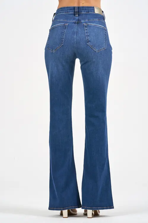 Calça Jeans Flare Curta Gisele Compress Fit Feminina CFE5591