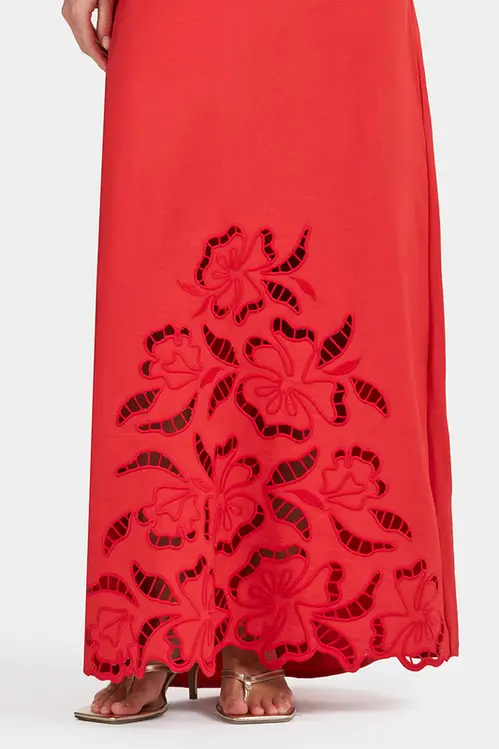 Vestido com Barra Bordada VP5703