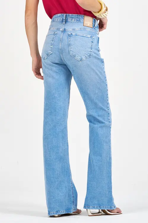 Calça Jeans Eleni Flare Curta CFE5711