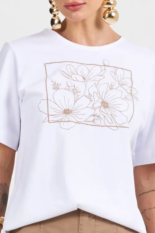 T-Shirt com Bordado Floral Feminino TM5709