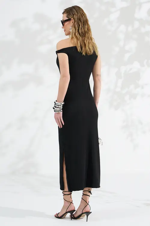 Vestido em Malha com Ombro Torcido Feminino VM6003